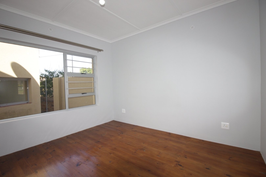 4 Bedroom Property for Sale in Wavecrest Eastern Cape